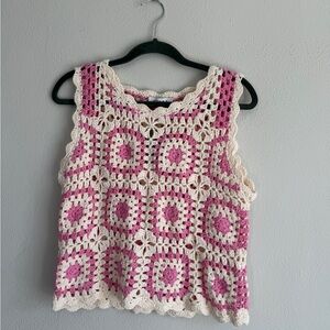 NWT Gilli Pink and Cream Crochet Tank Top